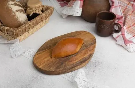 Пирожок с зеленым луком и яйцом 100 гр
