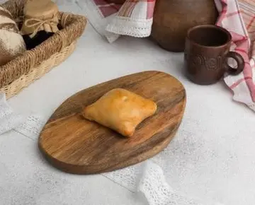 Пирожок с тыквой и курагой 100 гр