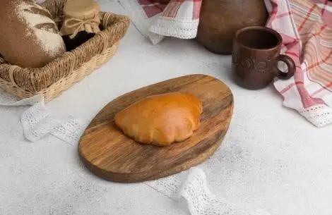 Пирожок с яблоком 100 гр
