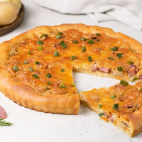 Пирог - пицца с картофелем и охотничьими колбасками